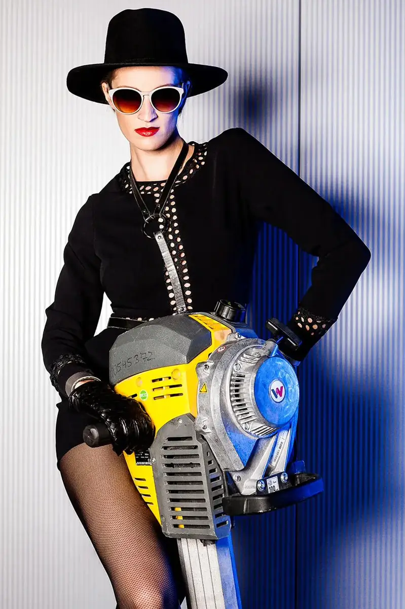 4See Magazin, Power Issue, Fashion Editorial by photographer Christoph Neumann, Berlin