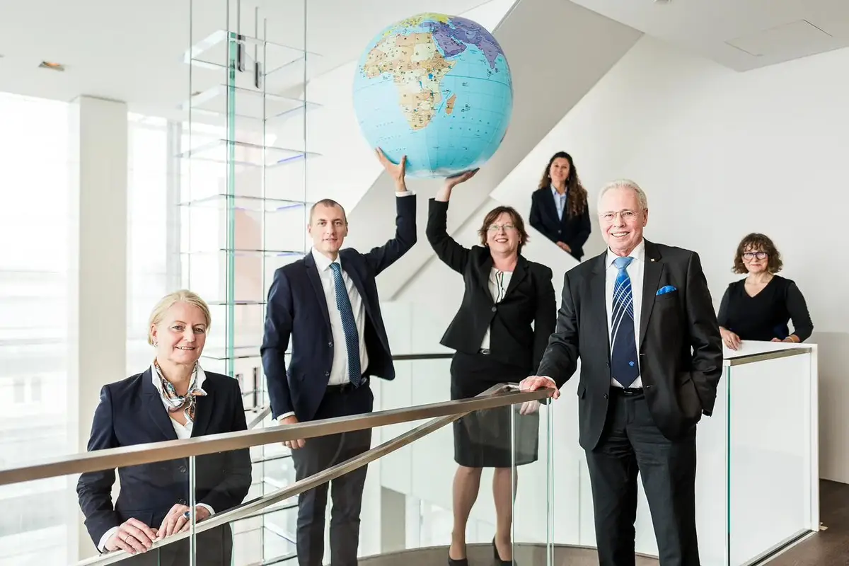 Deutsche Bank, Corporate by photographer Christoph Neumann, Berlin