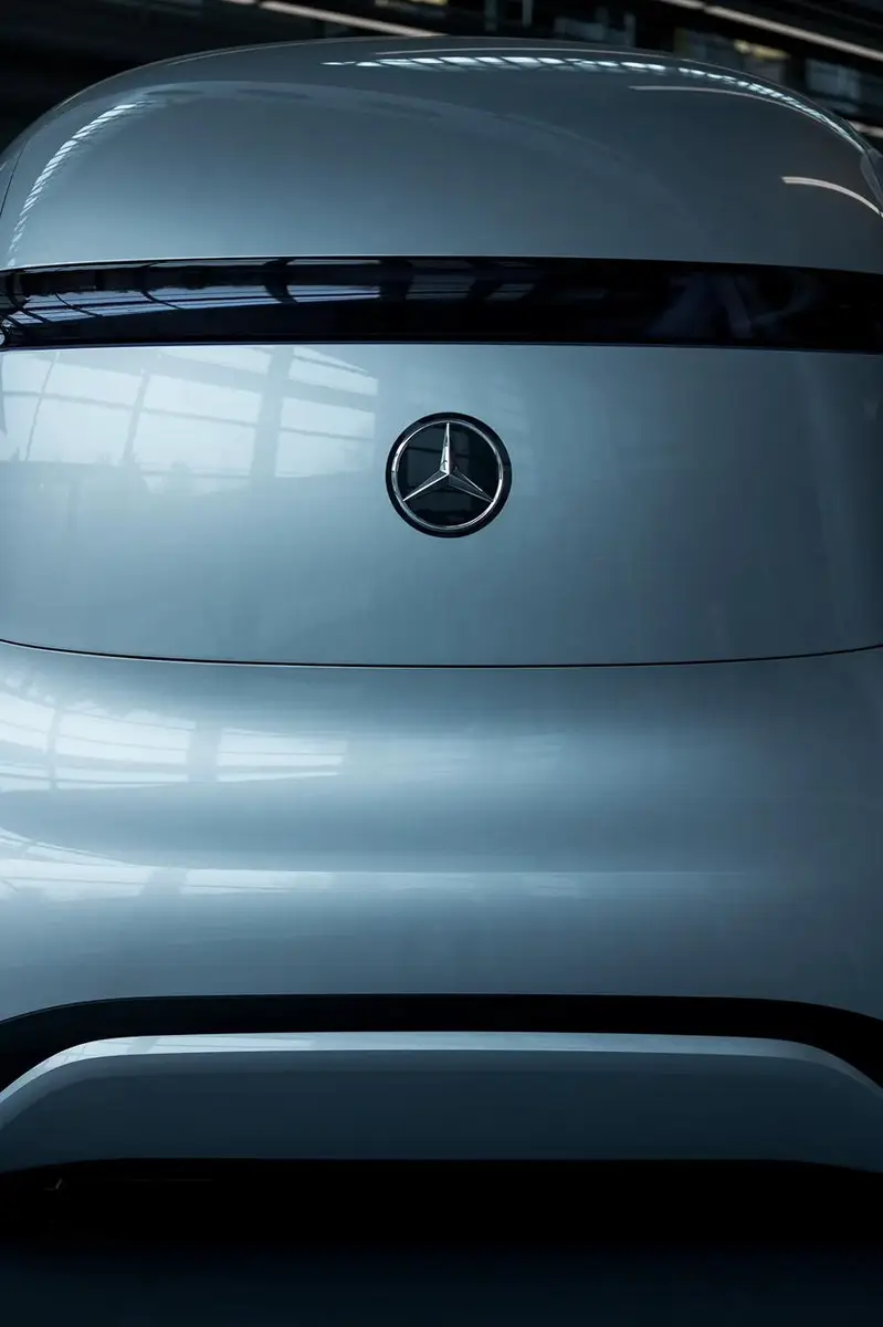 Mercedes-Benz, Corporate Campaign by photographer Christoph Neumann, Berlin