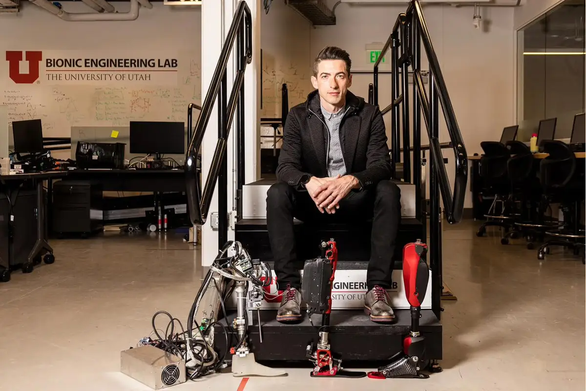 Tommaso Lenzi, Bionic Engineering Lab, Salt Lake City by photographer Christoph Neumann, Berlin